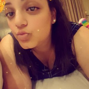 Meet your Posher, Zeina